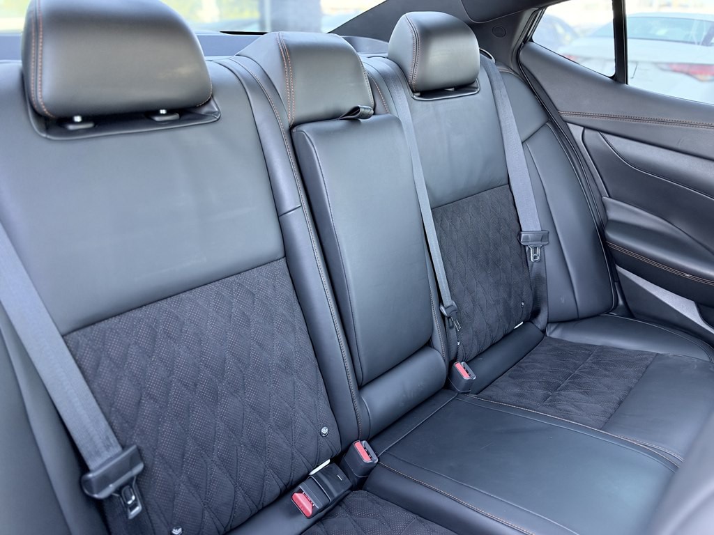 2020 Nissan Maxima Image 18