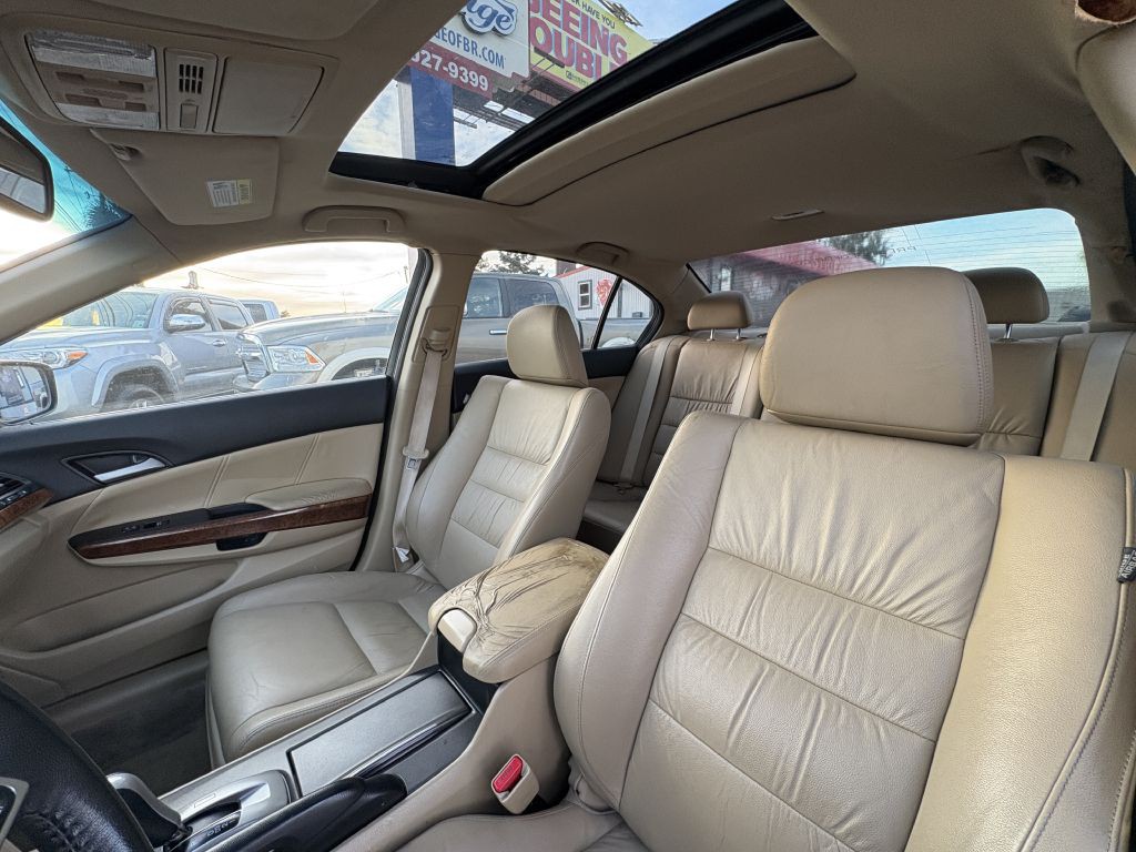 2012 Honda Accord Image 9