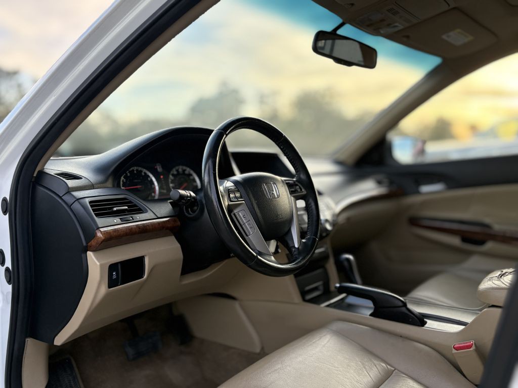 2012 Honda Accord Image 8