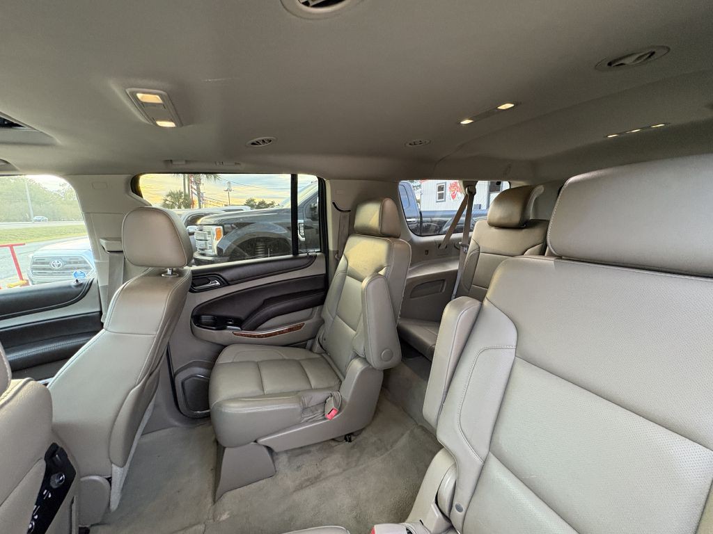 2015 Chevrolet Suburban Image 9