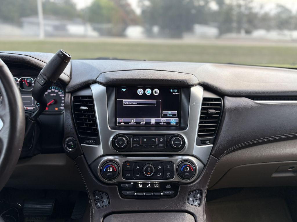 2015 Chevrolet Suburban Image 12