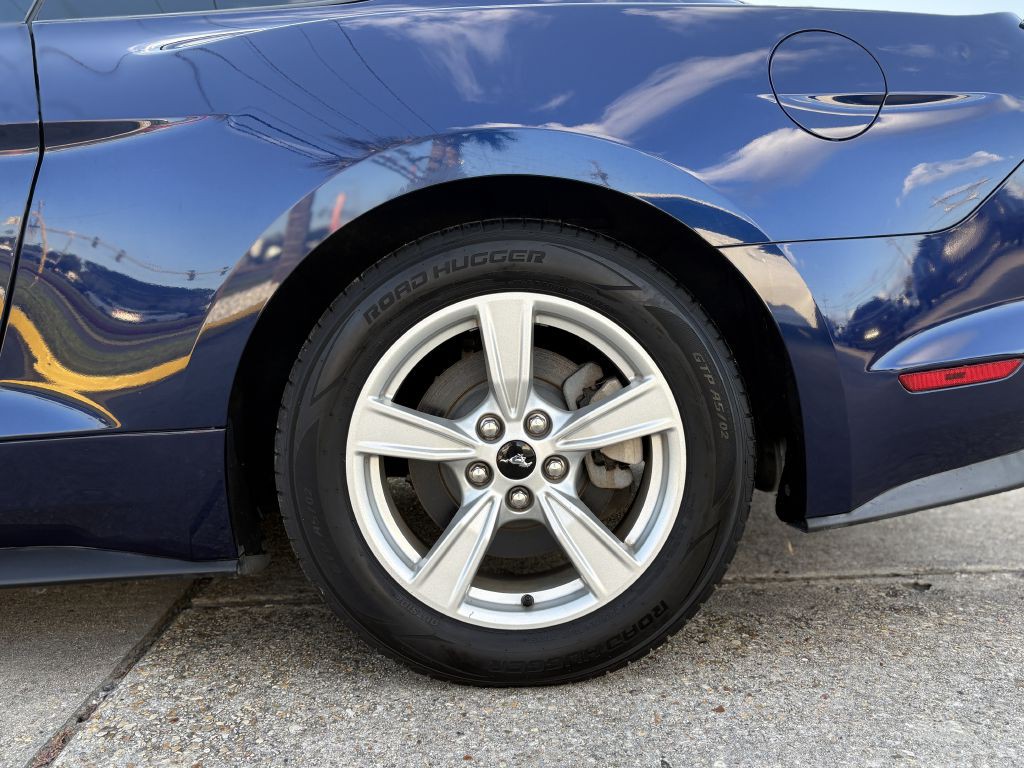 2020 Ford Mustang Image 5