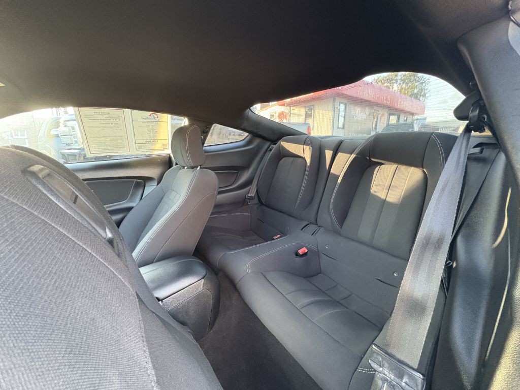 2020 Ford Mustang Image 9