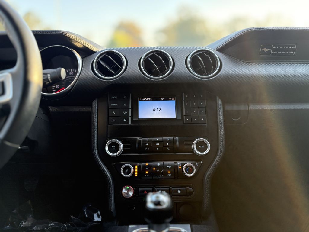 2020 Ford Mustang Image 11