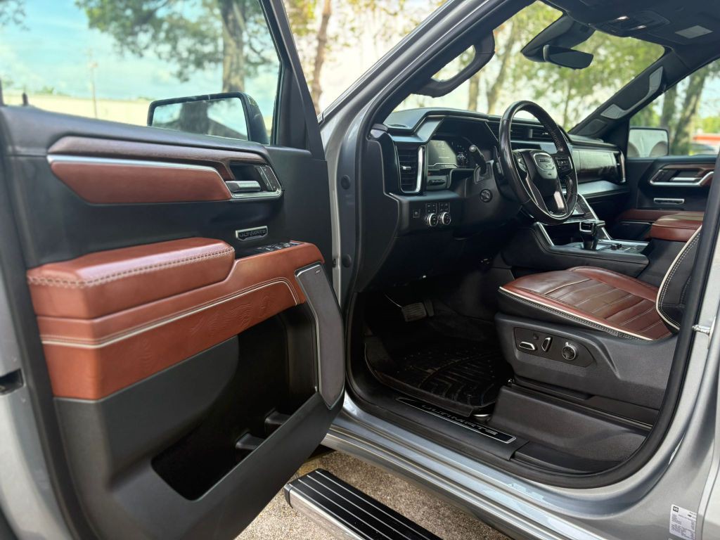 2023 GMC Sierra Image 10