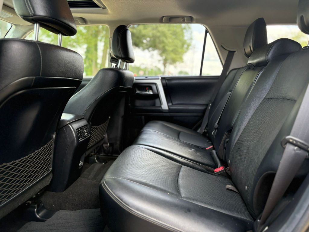2021 Toyota 4Runner Image 14