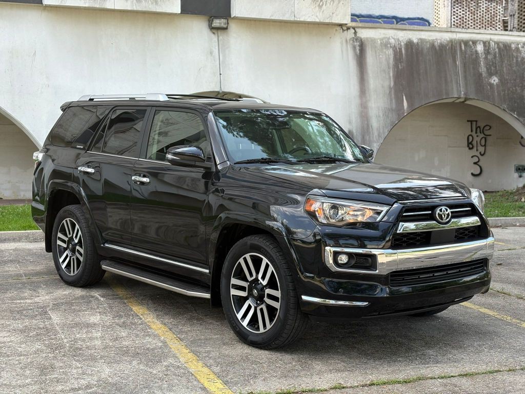 2021 Toyota 4Runner Image 2