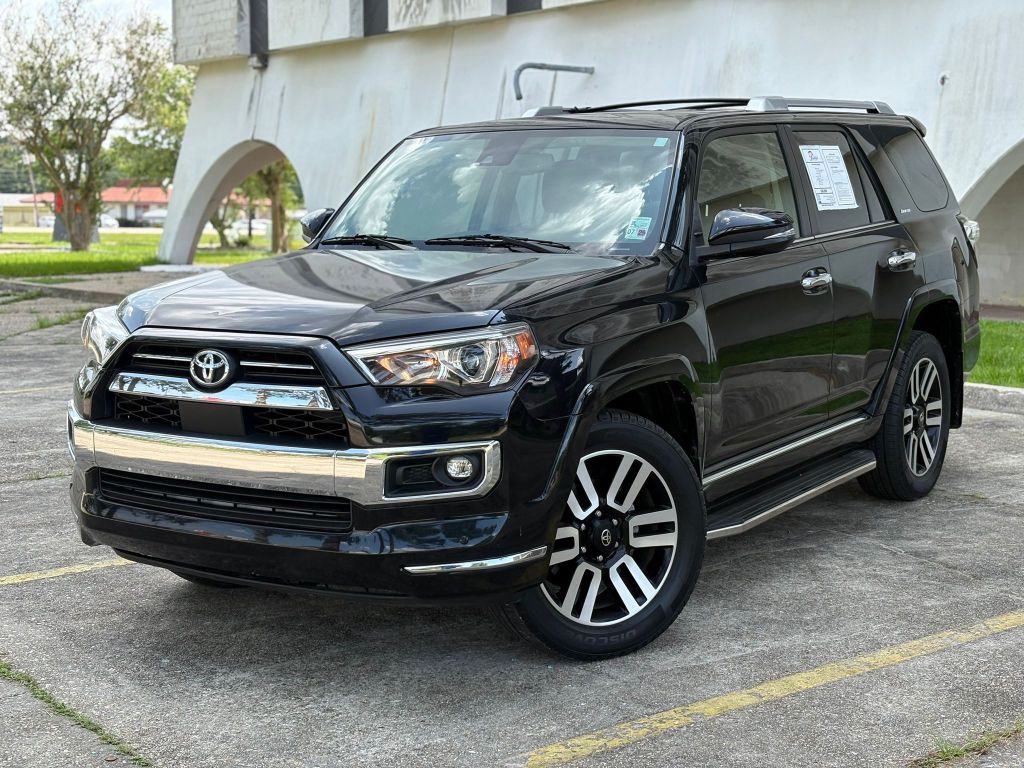 2021 Toyota 4Runner Image 3