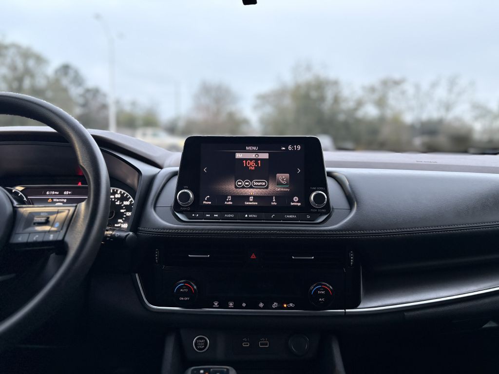 2021 Nissan Rogue Image 13