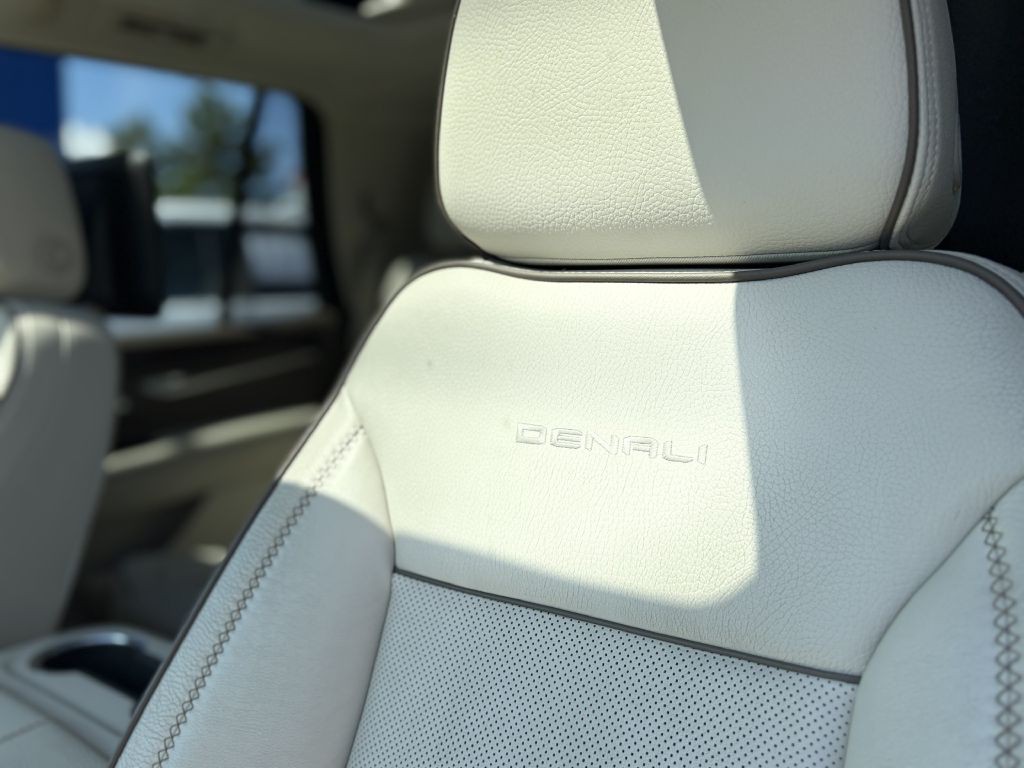 2021 GMC Yukon Image 8