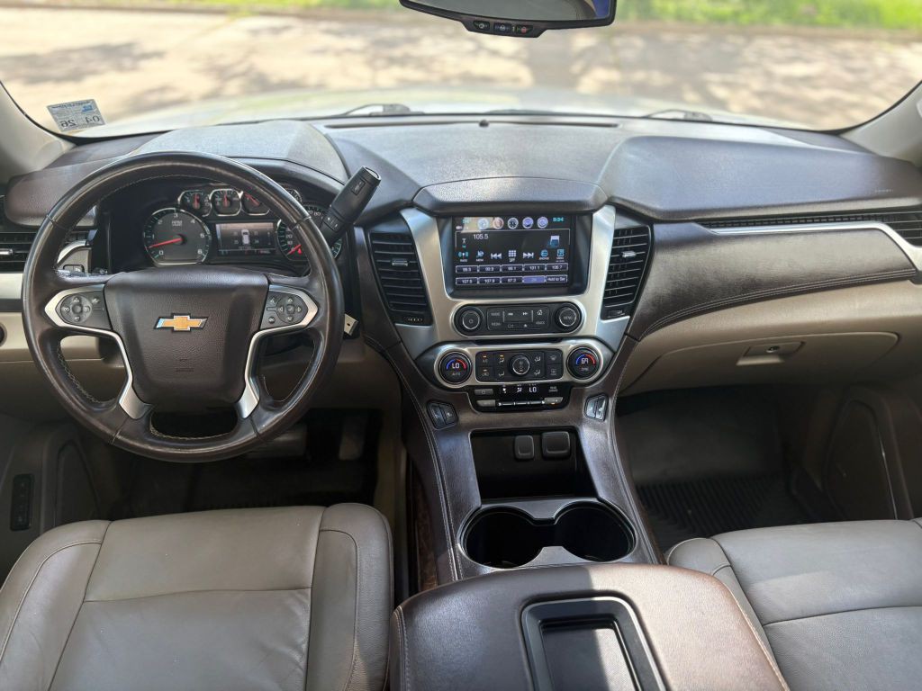 2018 Chevrolet Suburban Image 14