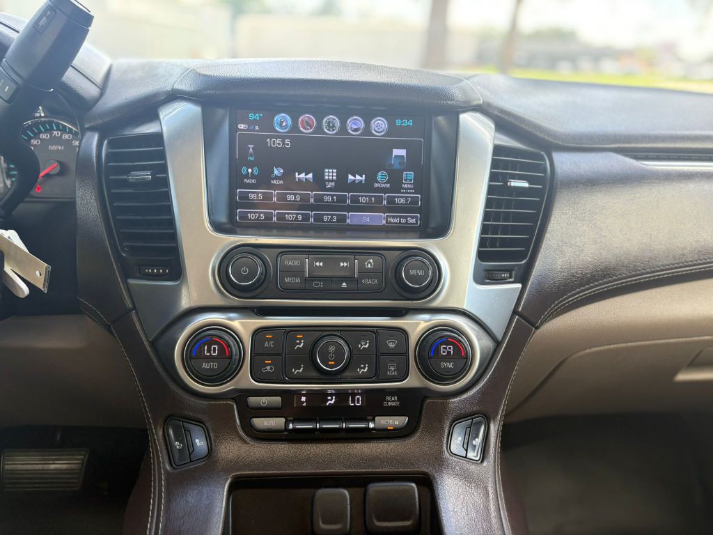 2018 Chevrolet Suburban Image 16