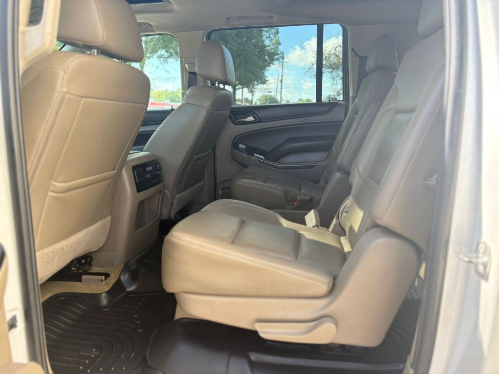 2018 Chevrolet Suburban Image 19