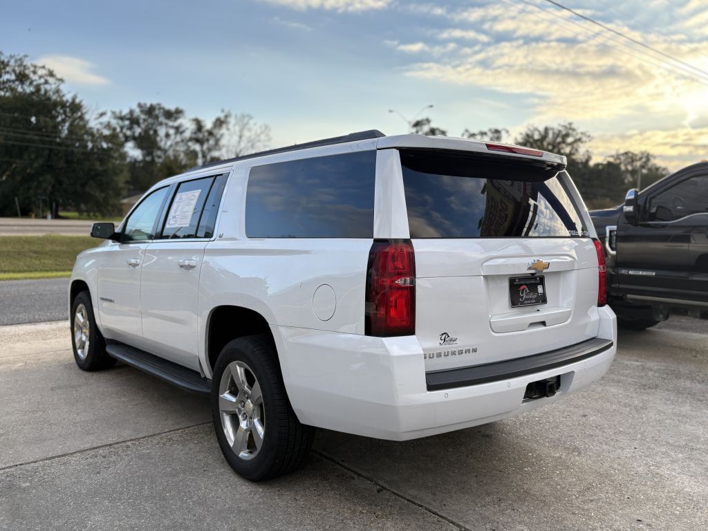 2018 Chevrolet Suburban Image 5