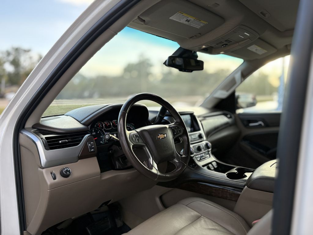 2018 Chevrolet Suburban Image 8