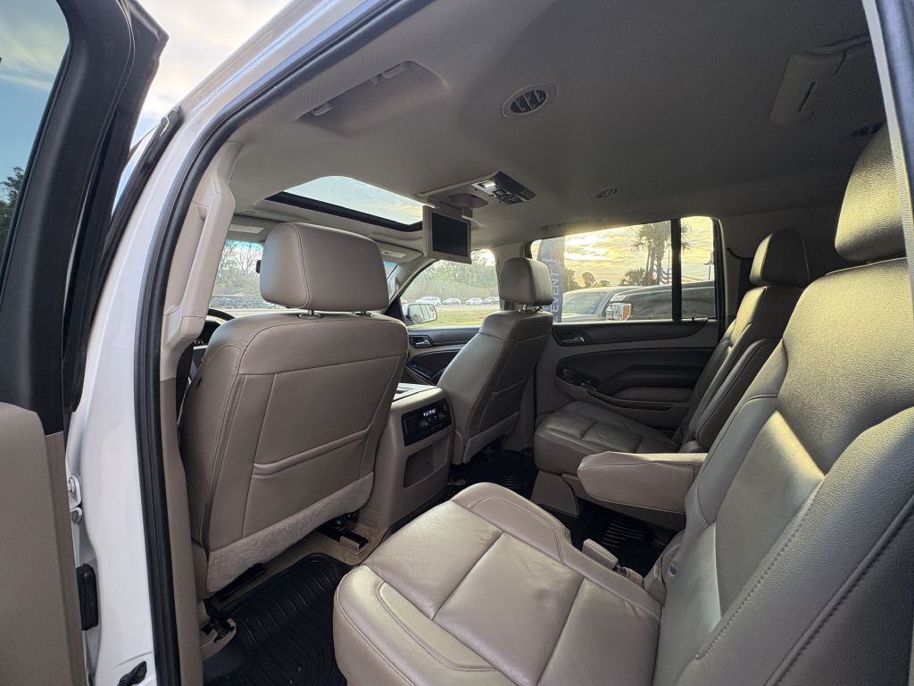 2018 Chevrolet Suburban Image 10