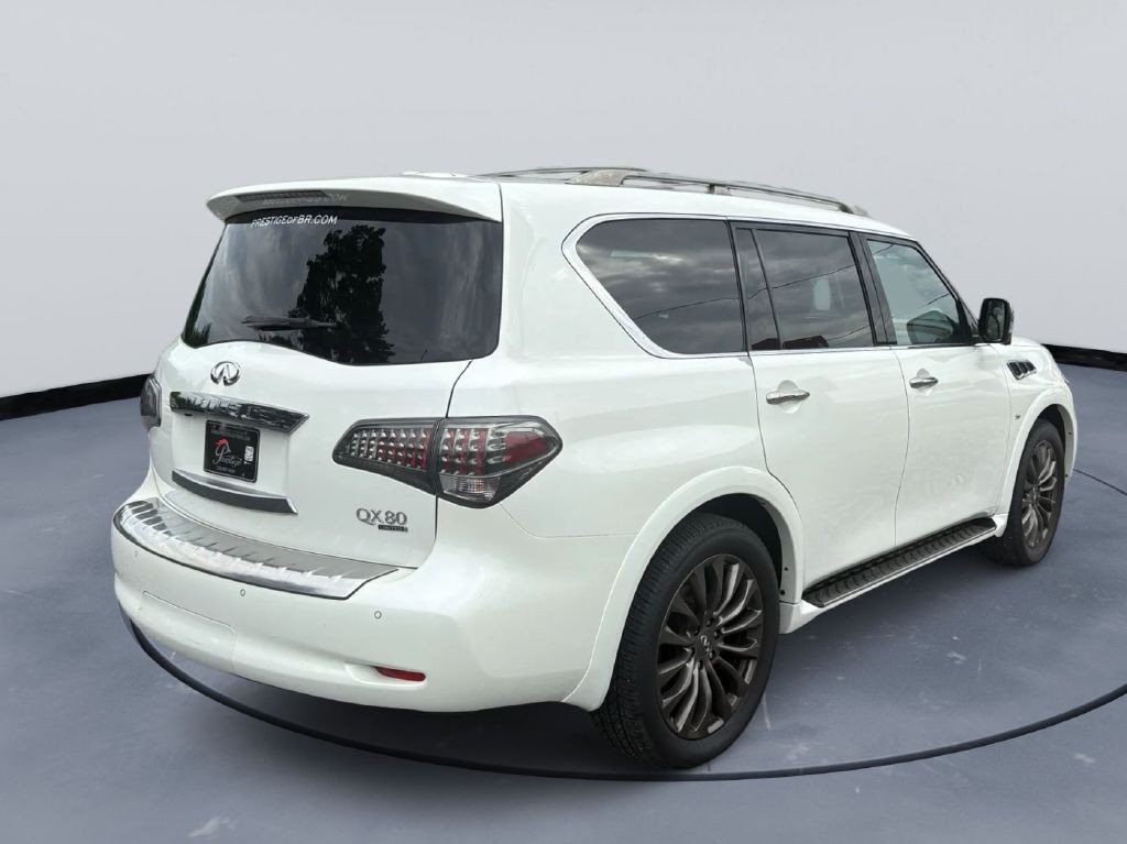 2015 INFINITI QX80 Image 4