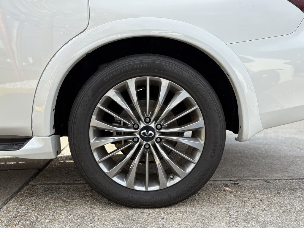 2018 INFINITI QX80 Image 6