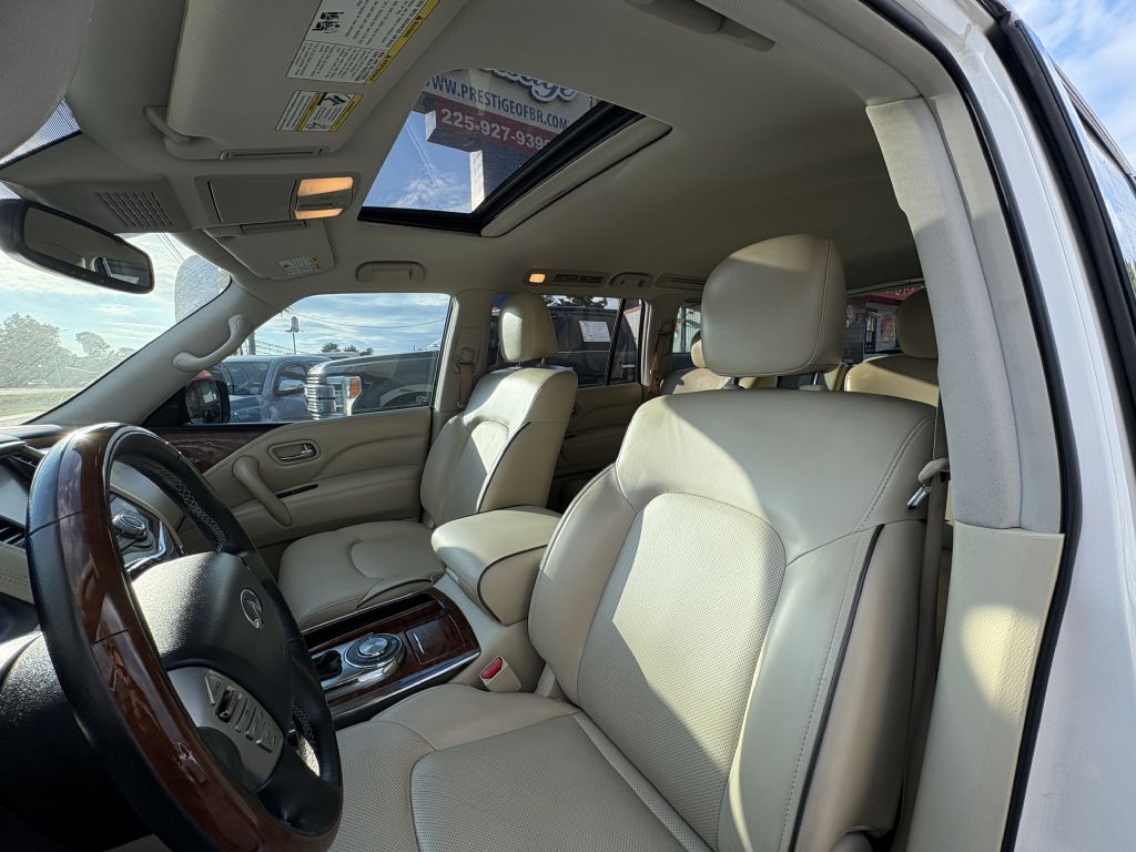 2018 INFINITI QX80 Image 9