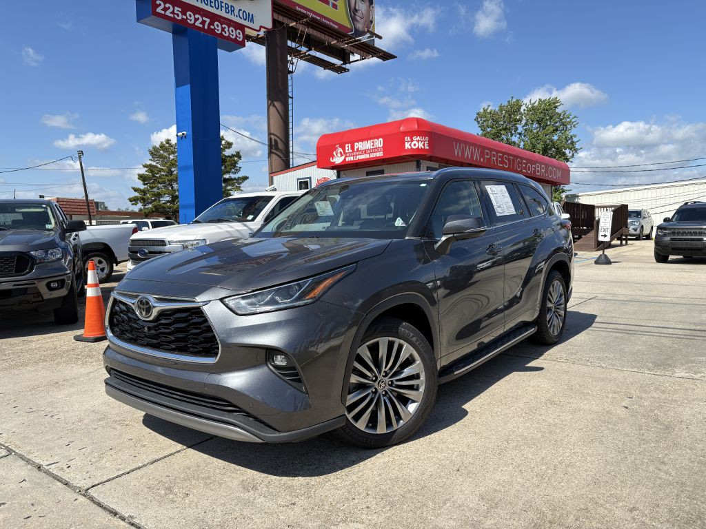 2022 Toyota Highlander Image 1