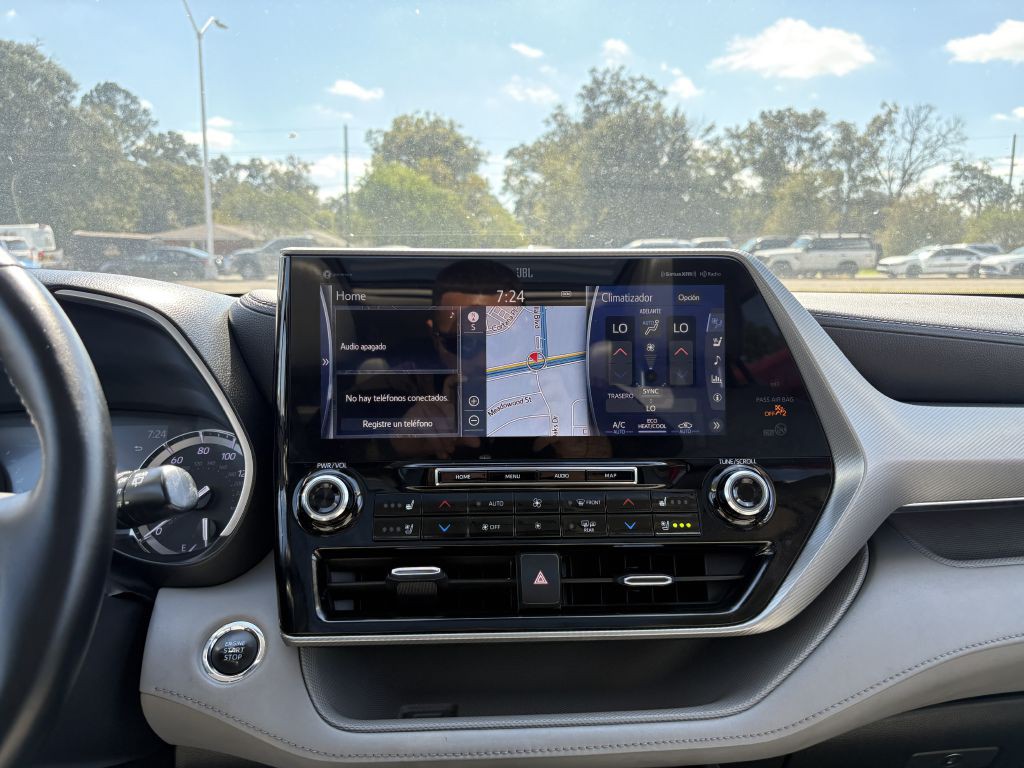 2022 Toyota Highlander Image 14