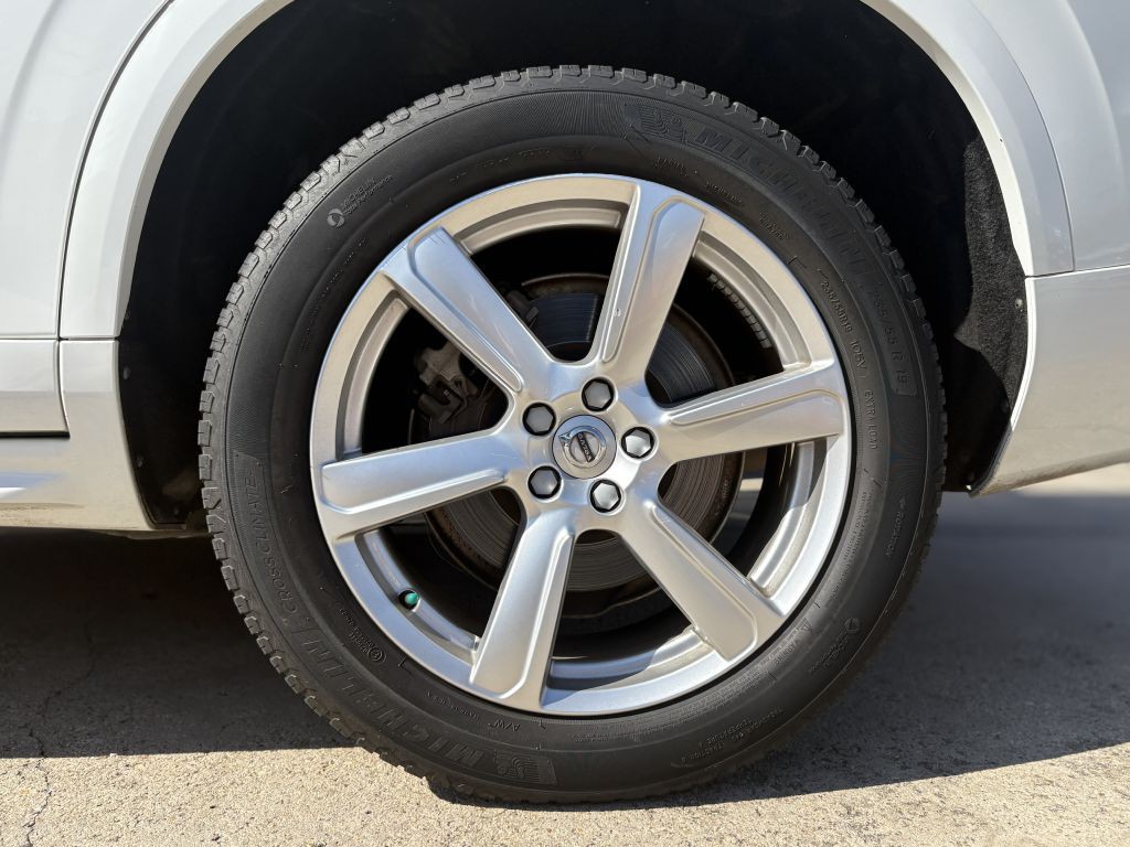 2020 Volvo XC90 Image 6