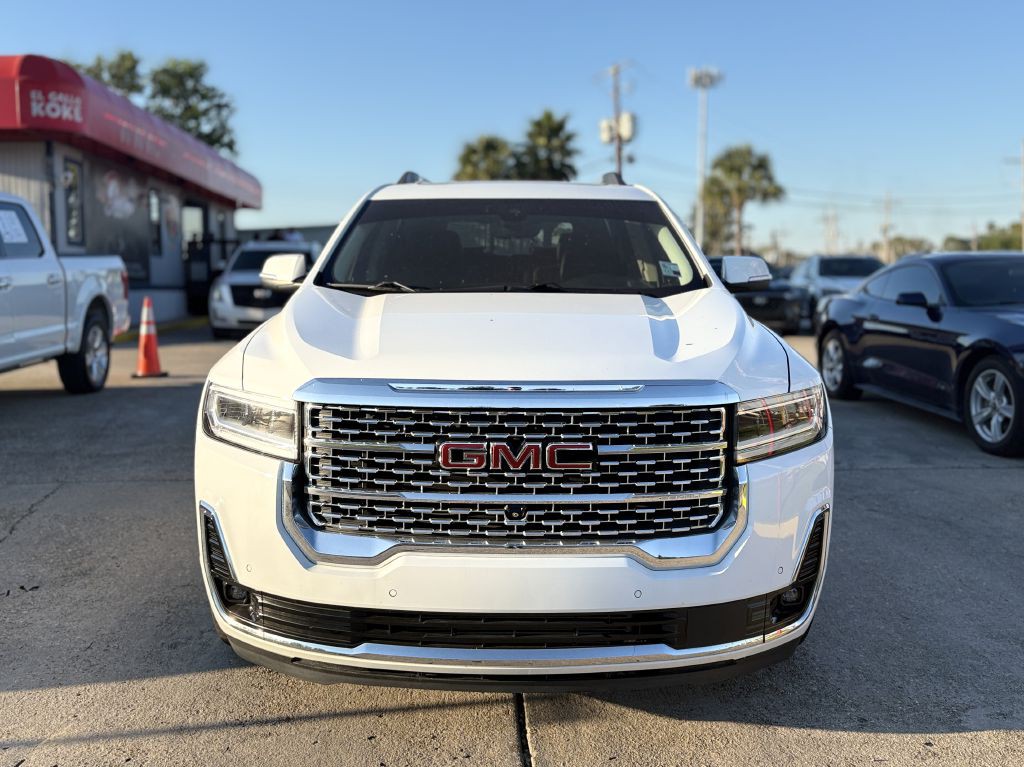 2022 GMC Acadia Image 2