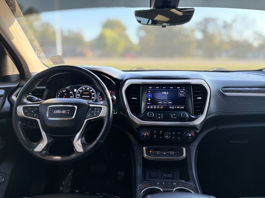 2022 GMC Acadia Image 10
