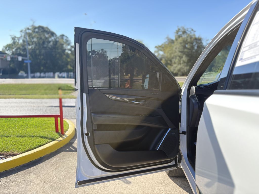 2018 Cadillac Escalade Image 7