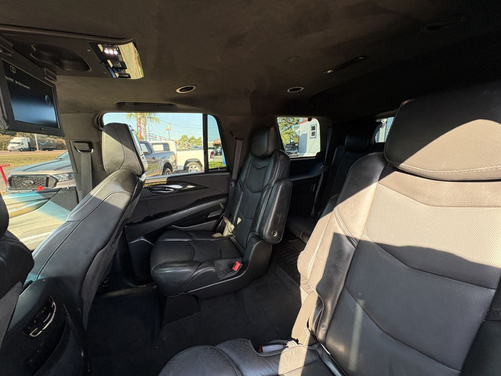 2018 Cadillac Escalade Image 11