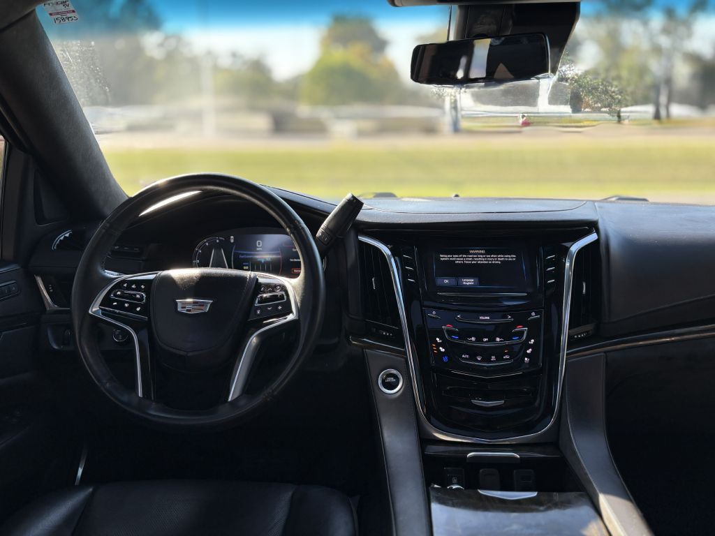 2018 Cadillac Escalade Image 12