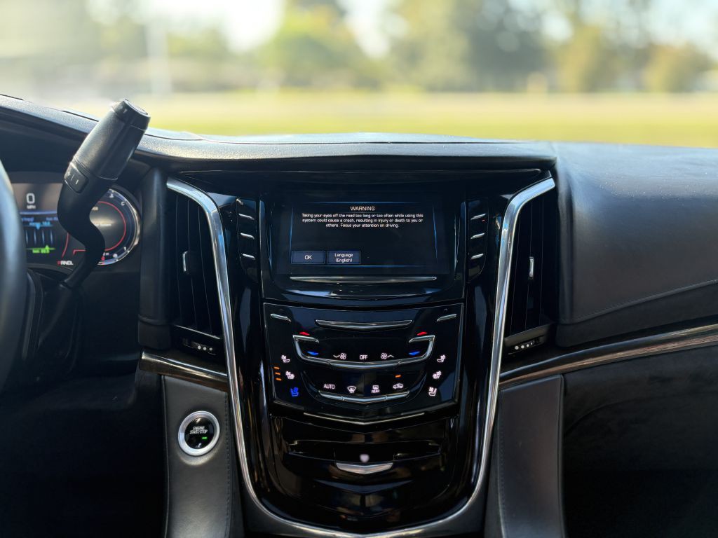 2018 Cadillac Escalade Image 13