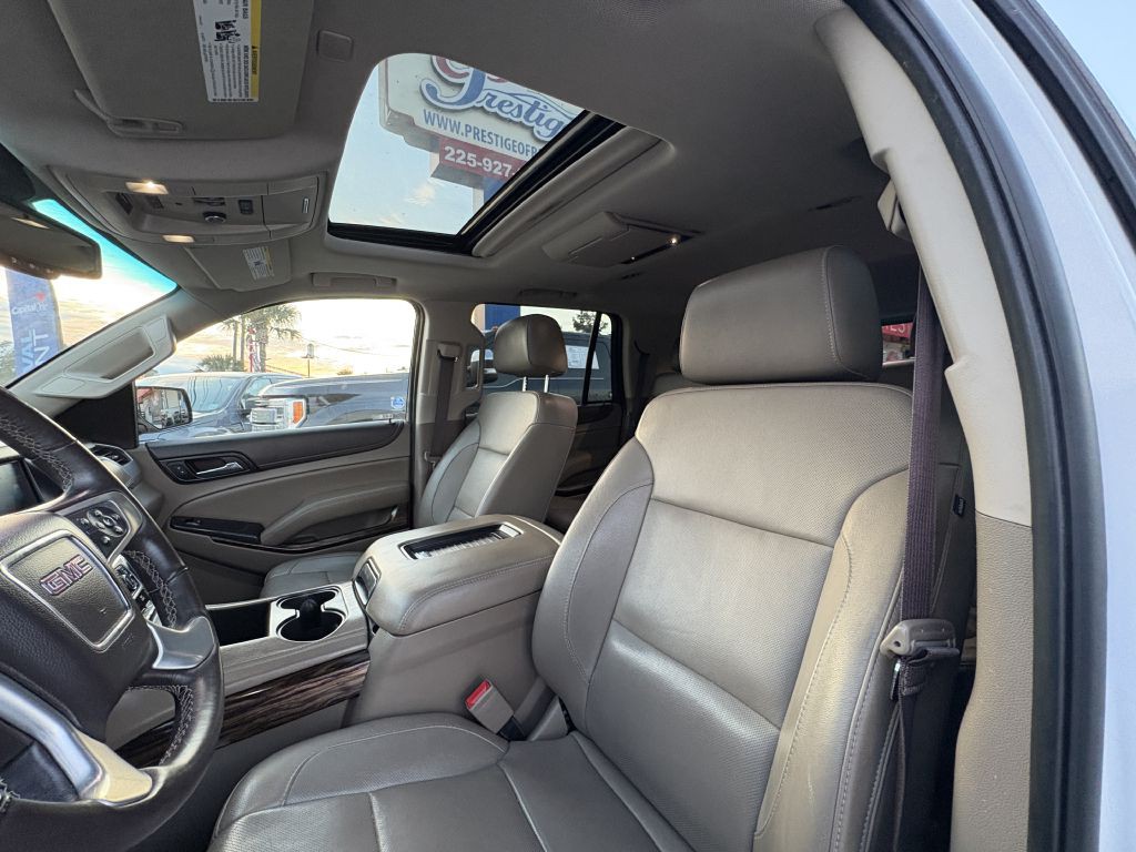 2017 GMC Yukon Image 10