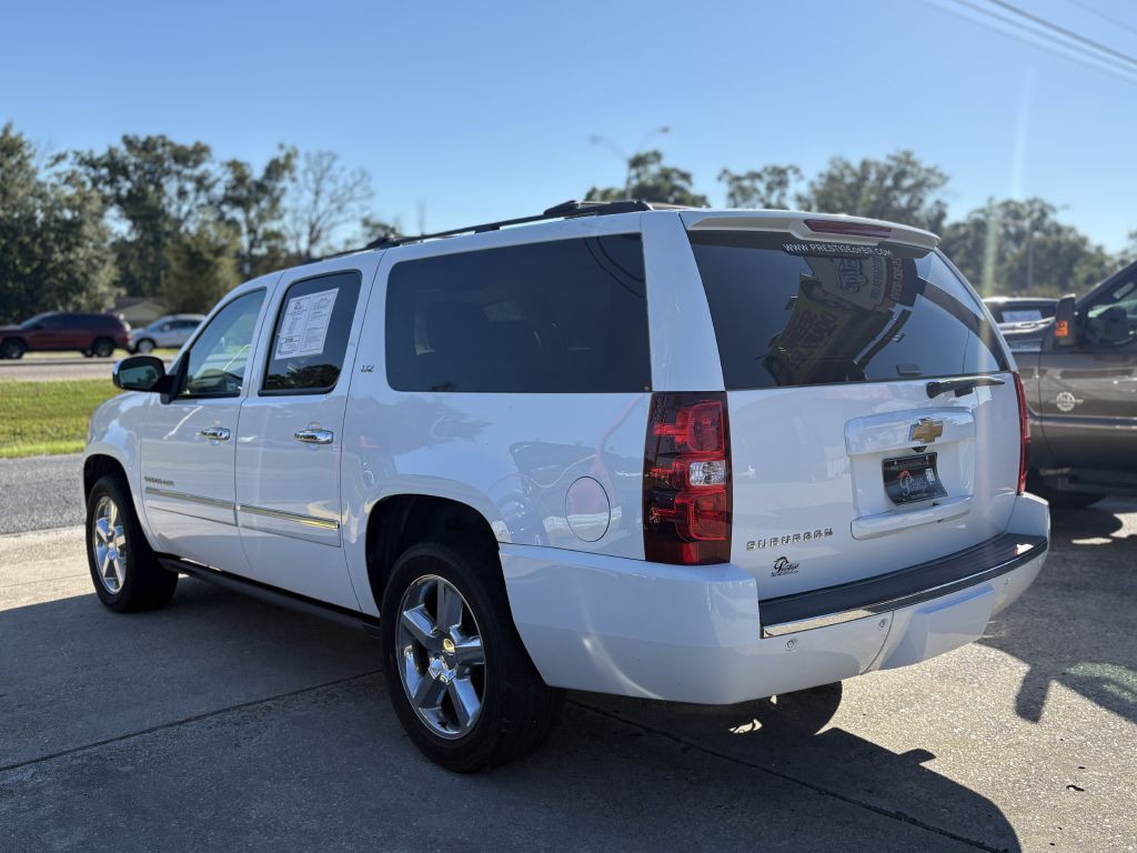 2013 Chevrolet Suburban Image 5