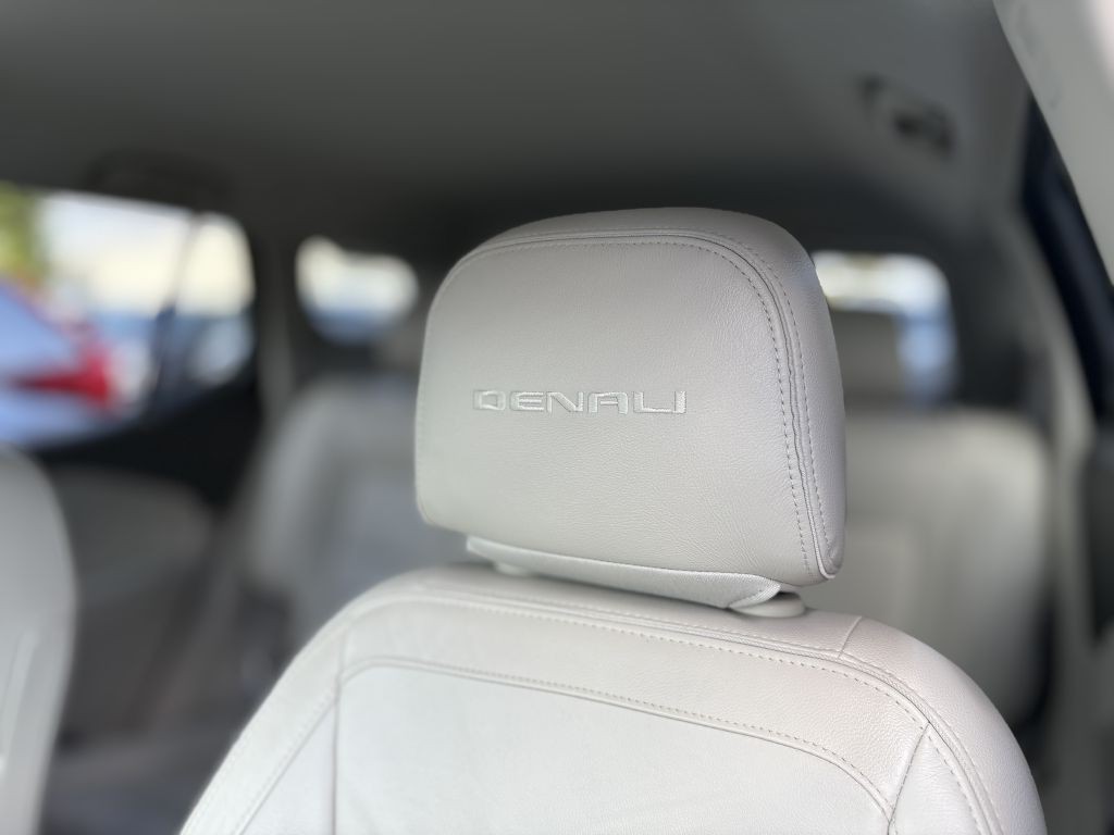 2020 GMC Terrain Image 10