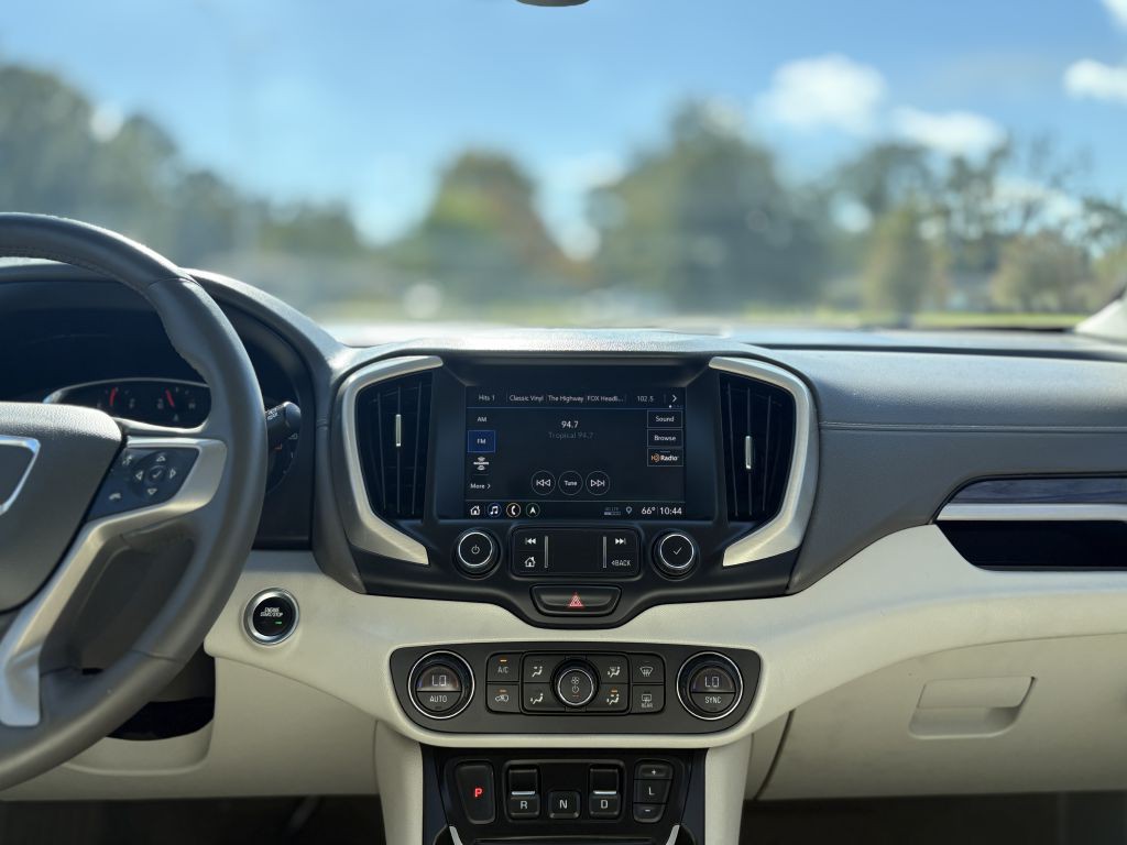 2020 GMC Terrain Image 13