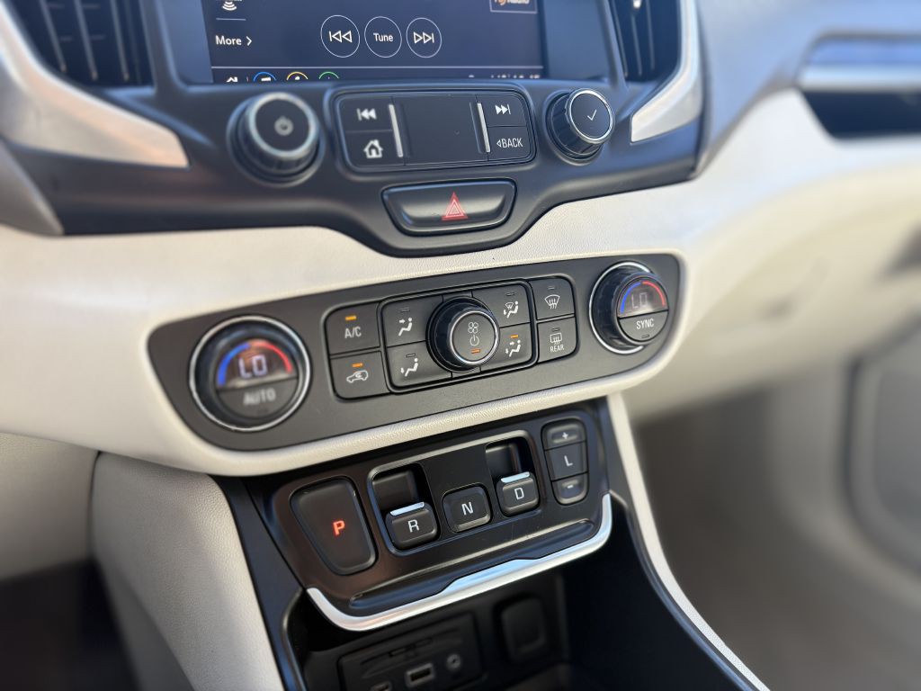 2020 GMC Terrain Image 14