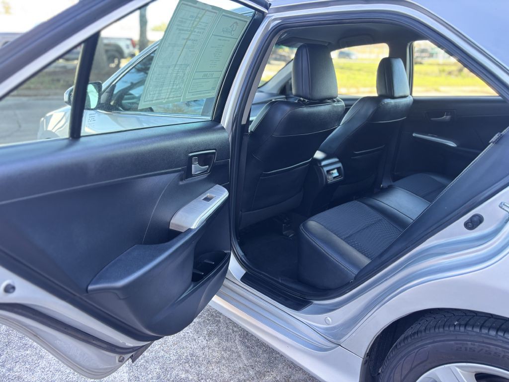 2012 Toyota Camry Image 17
