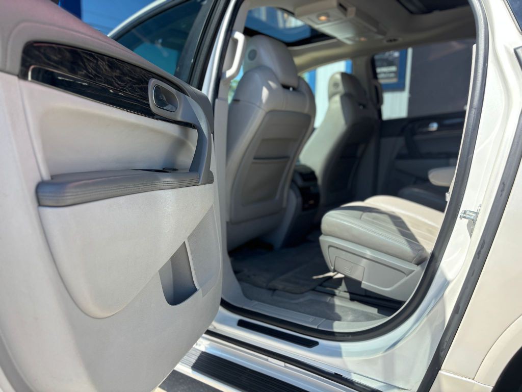 2013 Buick Enclave Image 15