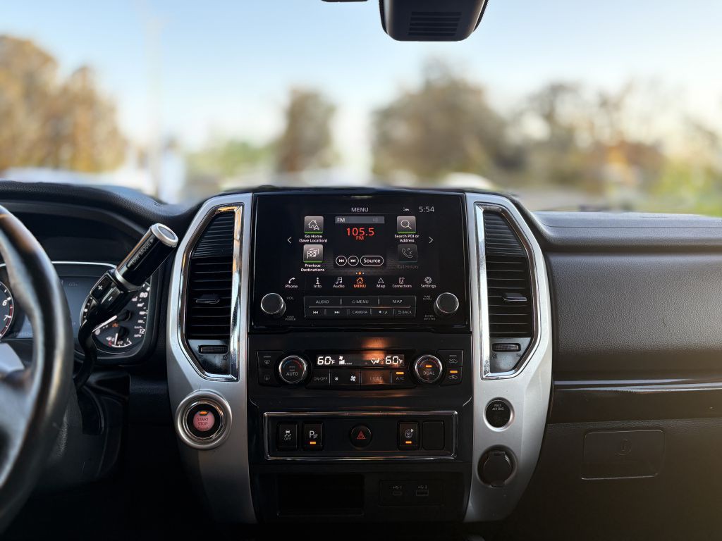 2020 Nissan Titan Image 12