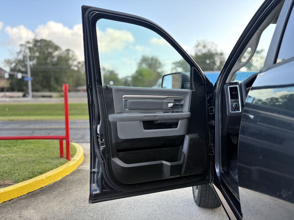 2020 RAM 1500 Image 8