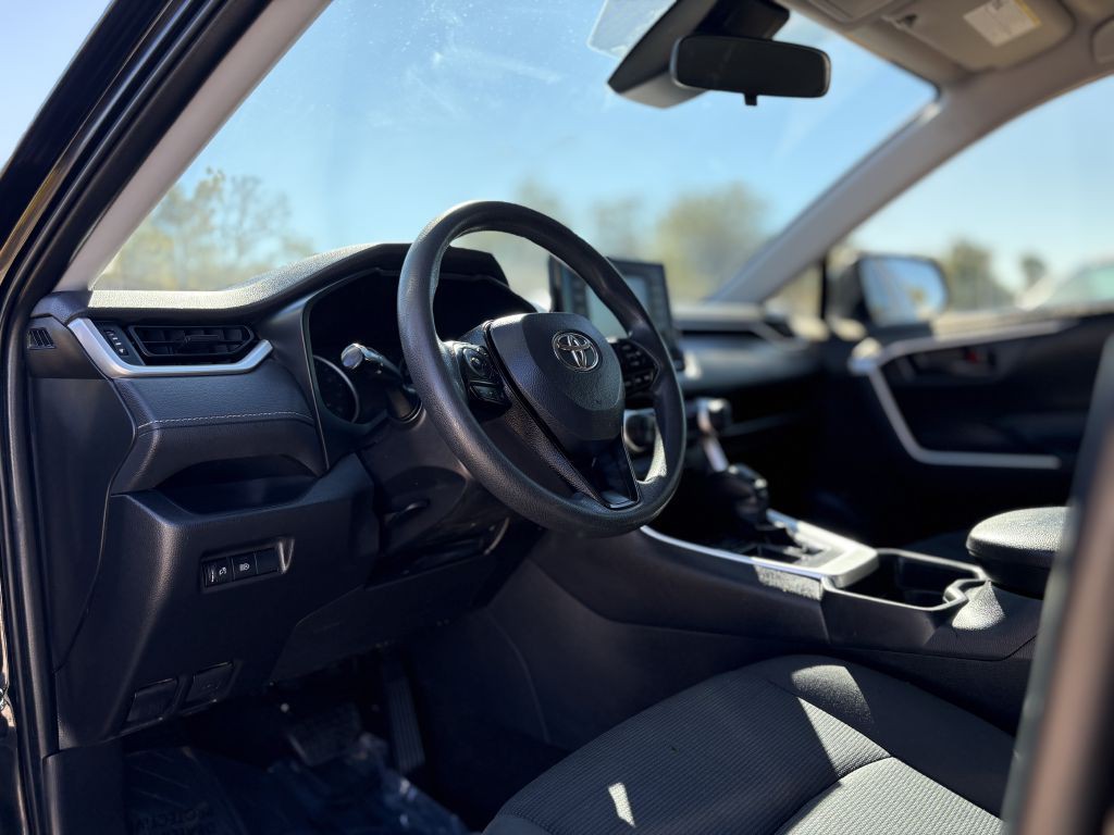 2019 Toyota Rav4 Image 8