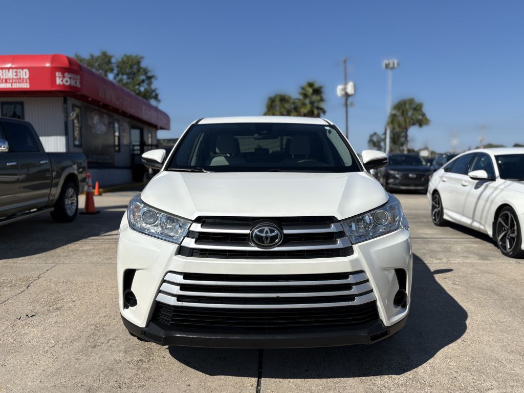 2019 Toyota Highlander Image 2