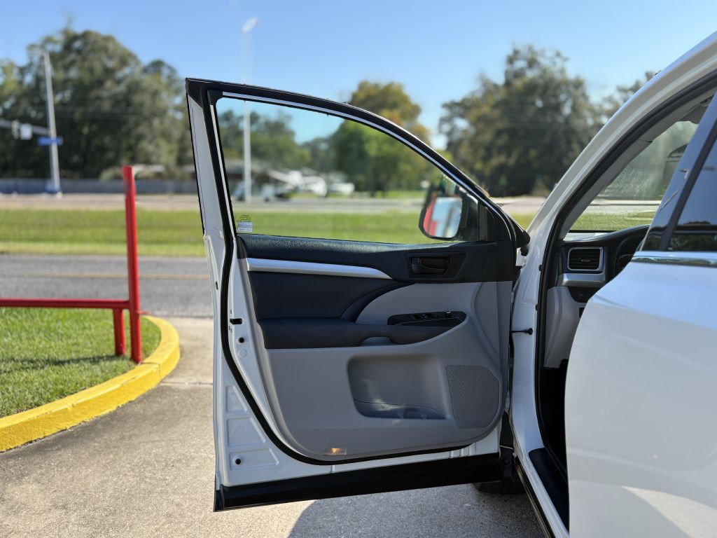 2019 Toyota Highlander Image 7