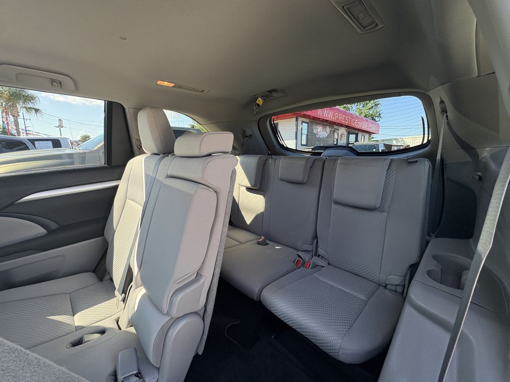 2019 Toyota Highlander Image 11