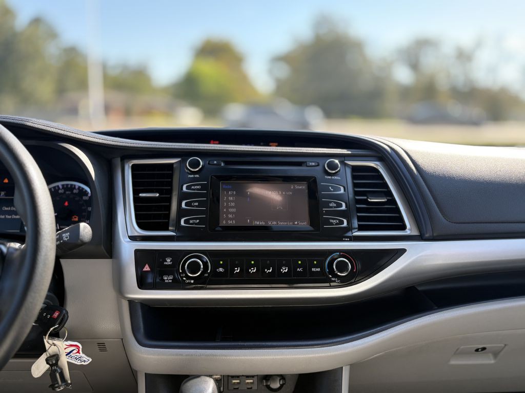 2019 Toyota Highlander Image 13