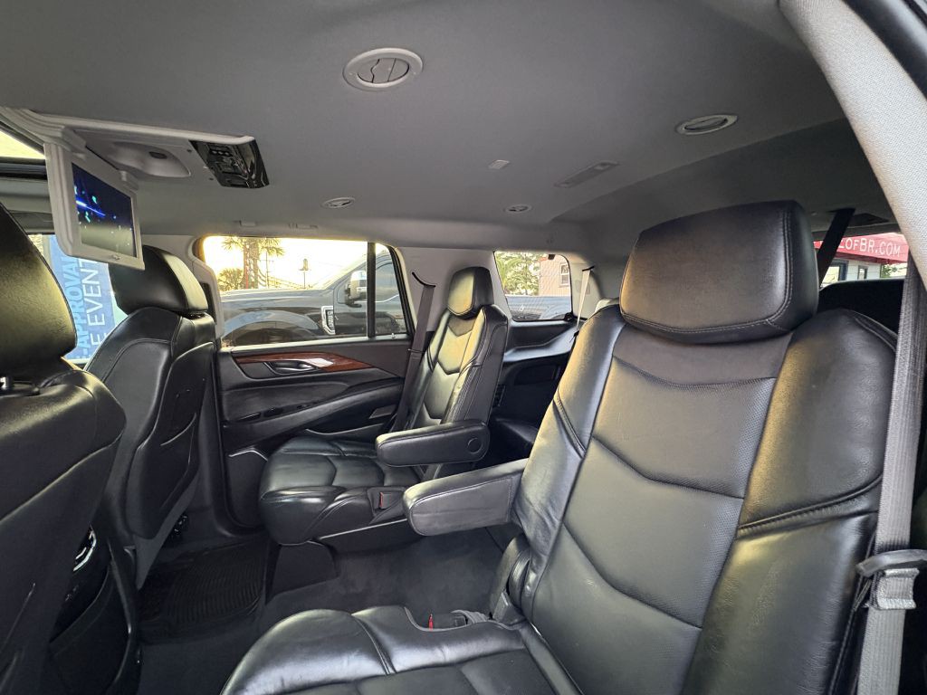 2018 Cadillac Escalade Image 10