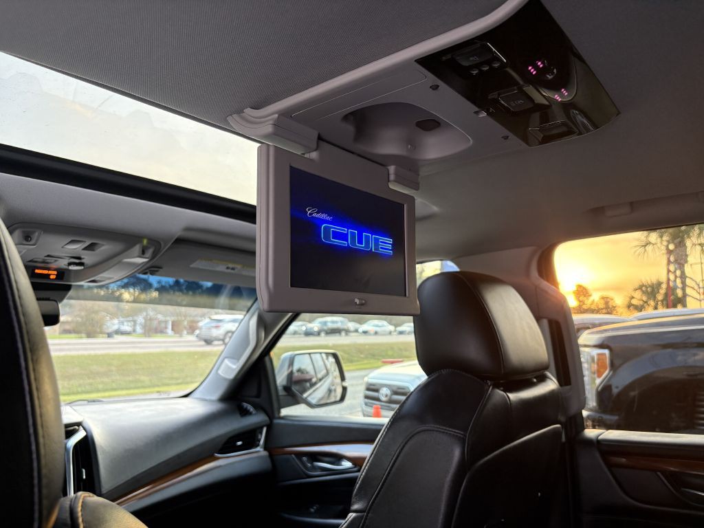 2018 Cadillac Escalade Image 11