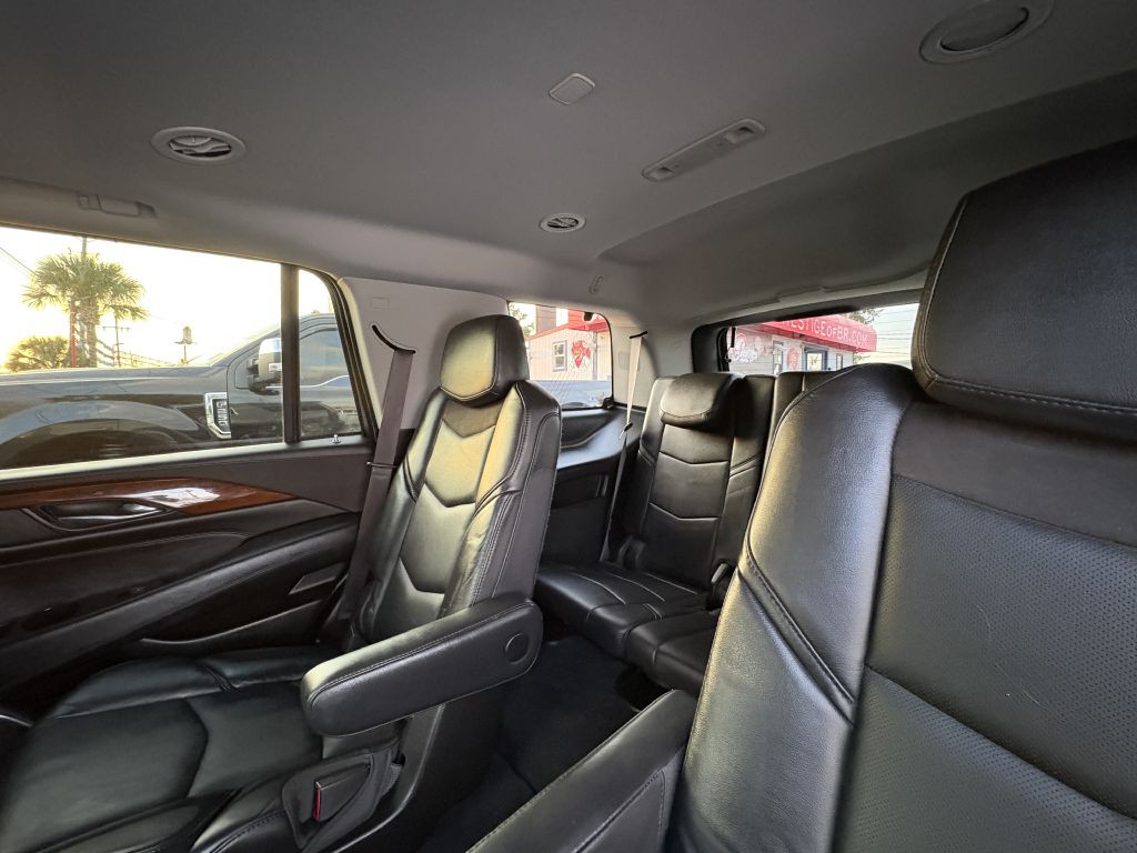 2018 Cadillac Escalade Image 12