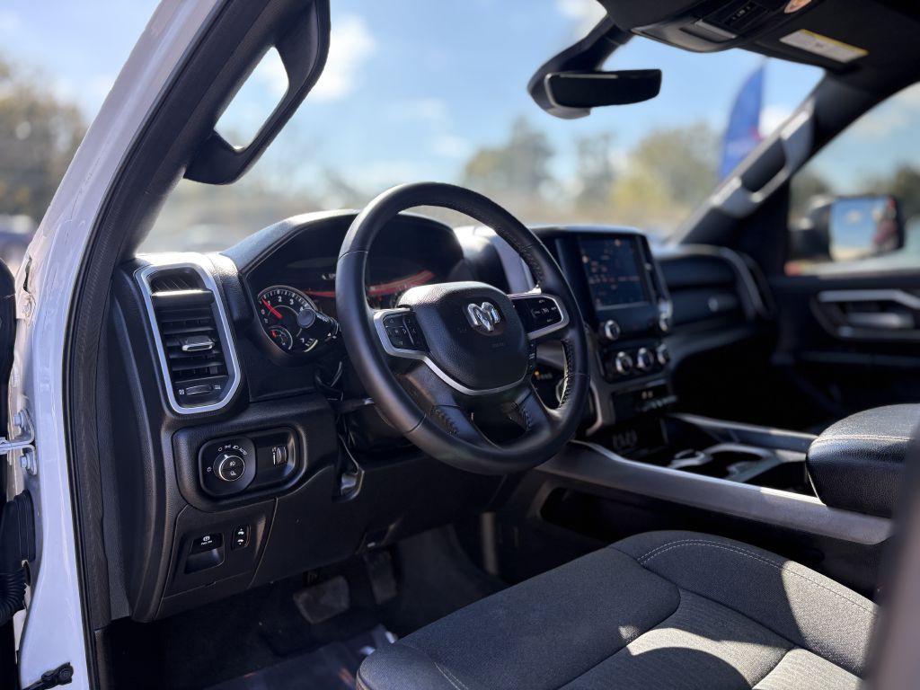 2022 RAM 1500 Image 9